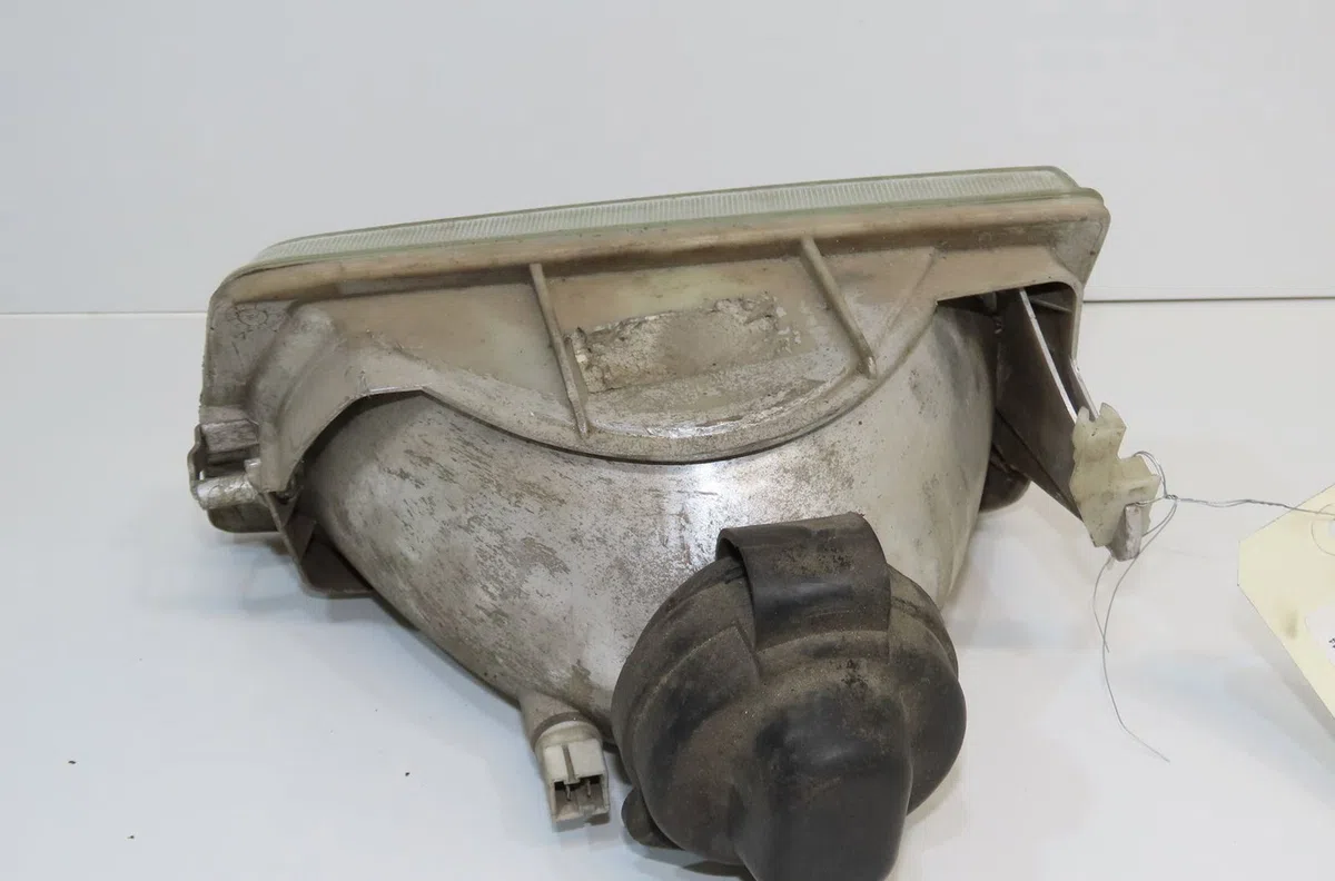 Phare droit Peugeot 205 II (20A-C) 1.7 diesel (1987-1998) occasion