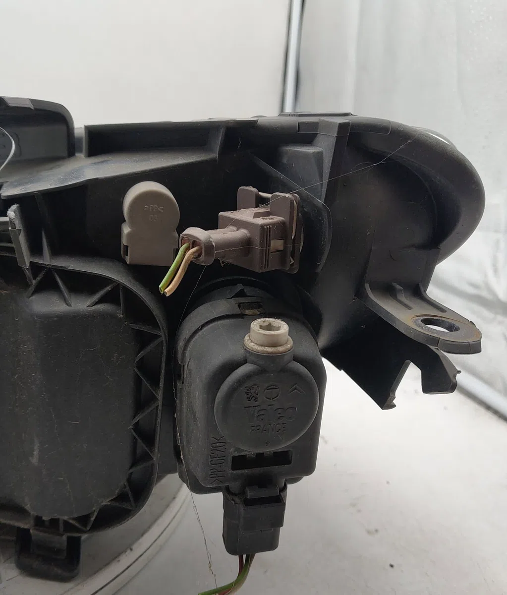 Phare droit PEUGEOT 206 occasion