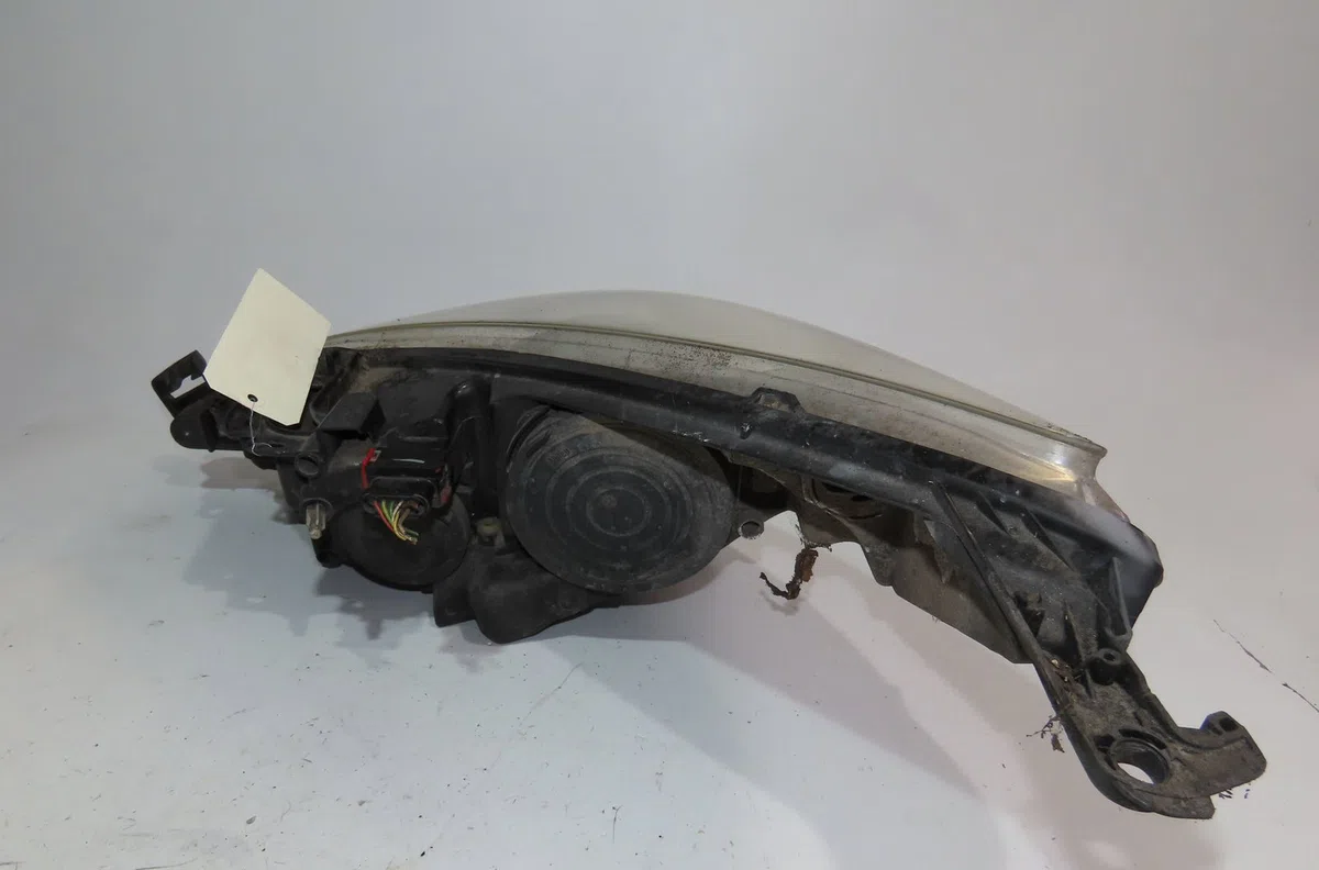 Phare droit Peugeot 207-207 (WA_, WC_) 1.4 (2006-2013) 5 portes occasion