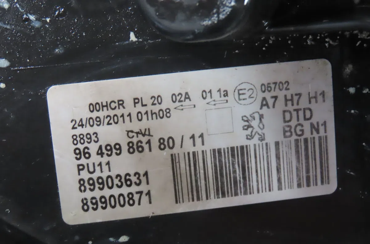 Phare droit Peugeot 207-207 (WA_, WC_) 1.6 hdi (2006-2013) 5 portes occasion