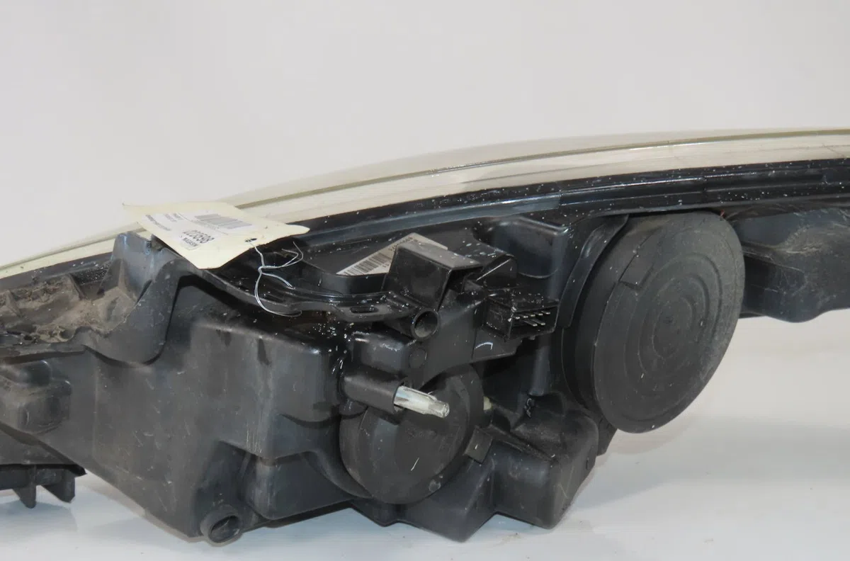 Phare droit Peugeot 207-207 (WA_, WC_) 1.6 hdi (2006-2013) 5 portes occasion