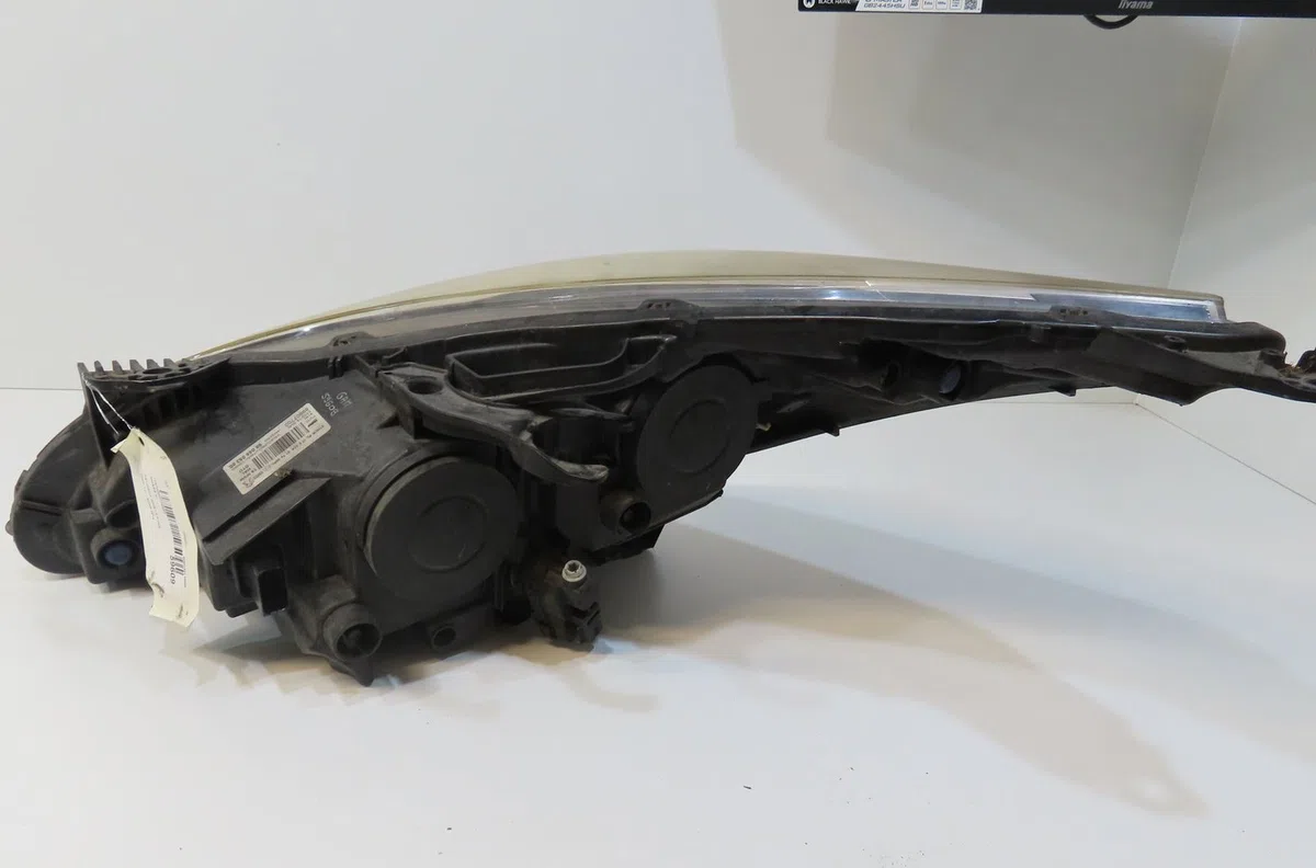 Phare droit Peugeot 3008 Monospace (0U_) 2.0 hdi hybrid4 (0urhca) (2011-2016) occasion