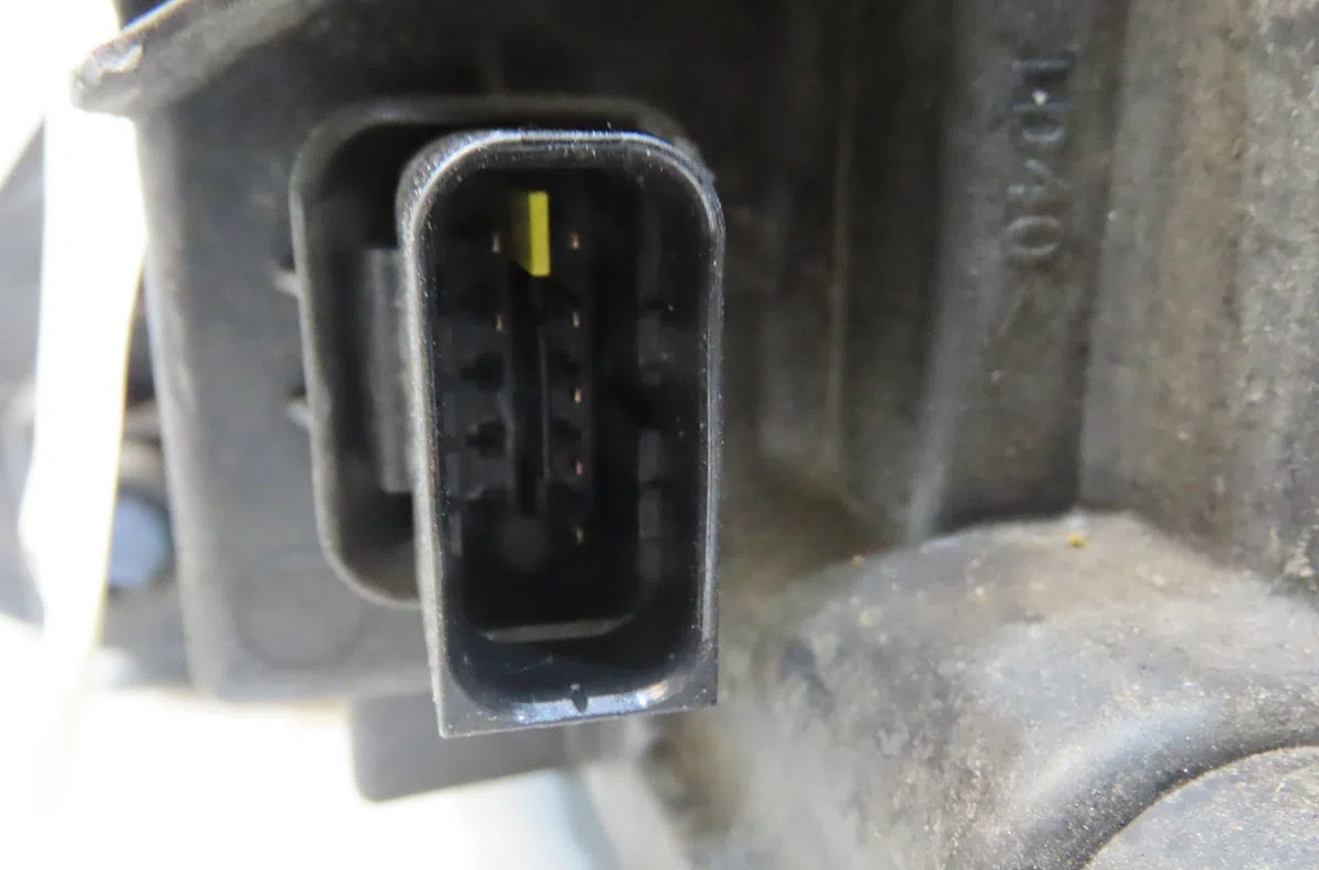 Phare droit Peugeot 3008 Monospace (0U_) 2.0 hdi hybrid4 (0urhca) (2011-2016) occasion