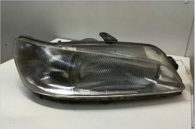 Phare droit PEUGEOT 306  1.9 TD occasion