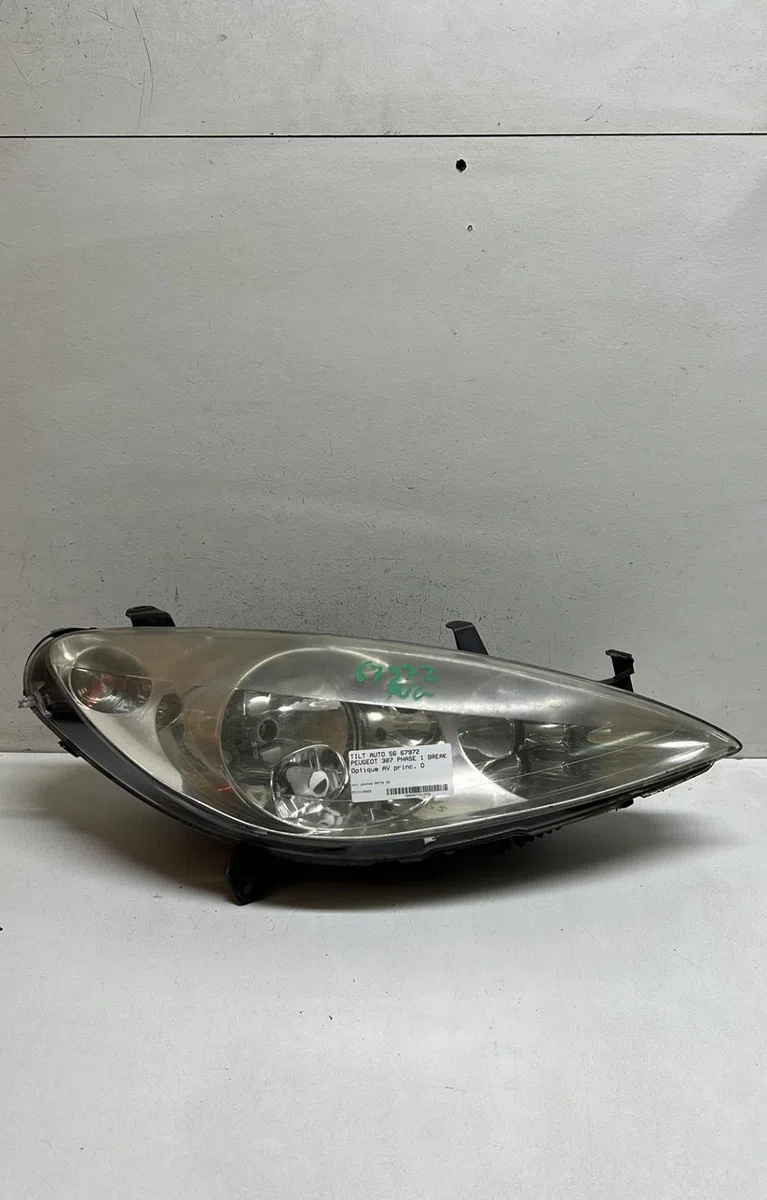 Phare droit Peugeot 307 Break (3E) 1.6 16v (2002-2008) occasion