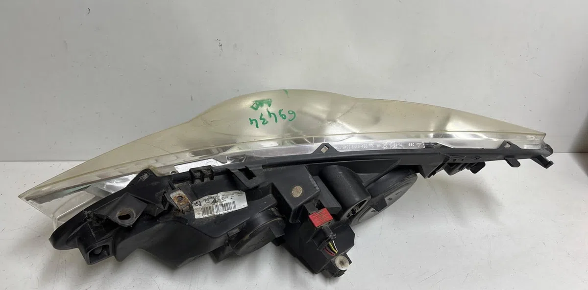 Phare droit Peugeot 307 Break (3E) 1.6 hdi (2005-2008) 5 portes occasion