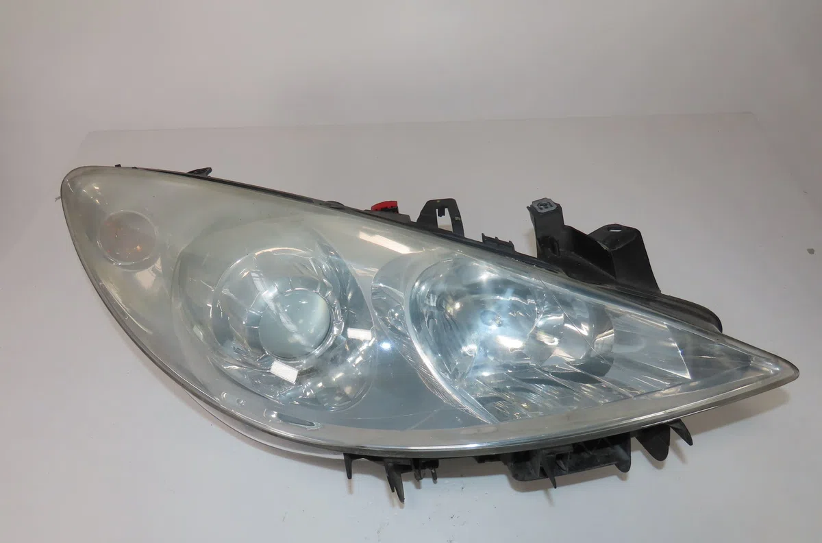 Phare droit Peugeot 307 SW (3H) 1.6 hdi 110 (2003-2007) occasion