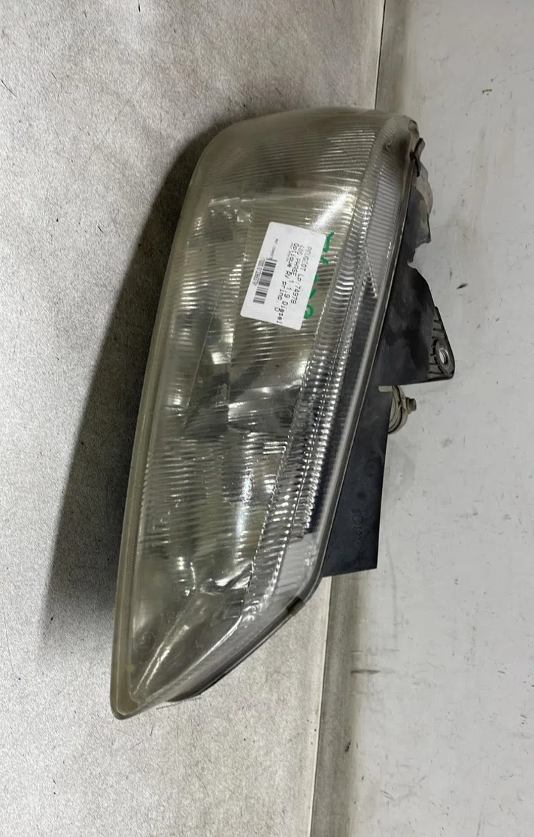 Phare droit Peugeot 406 (8B) 1.9 td (1996-2004) occasion