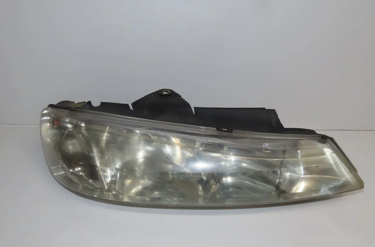 Phare droit Peugeot 406 (8B) 2.0 hdi 110 (1998-2001) 4 portes occasion