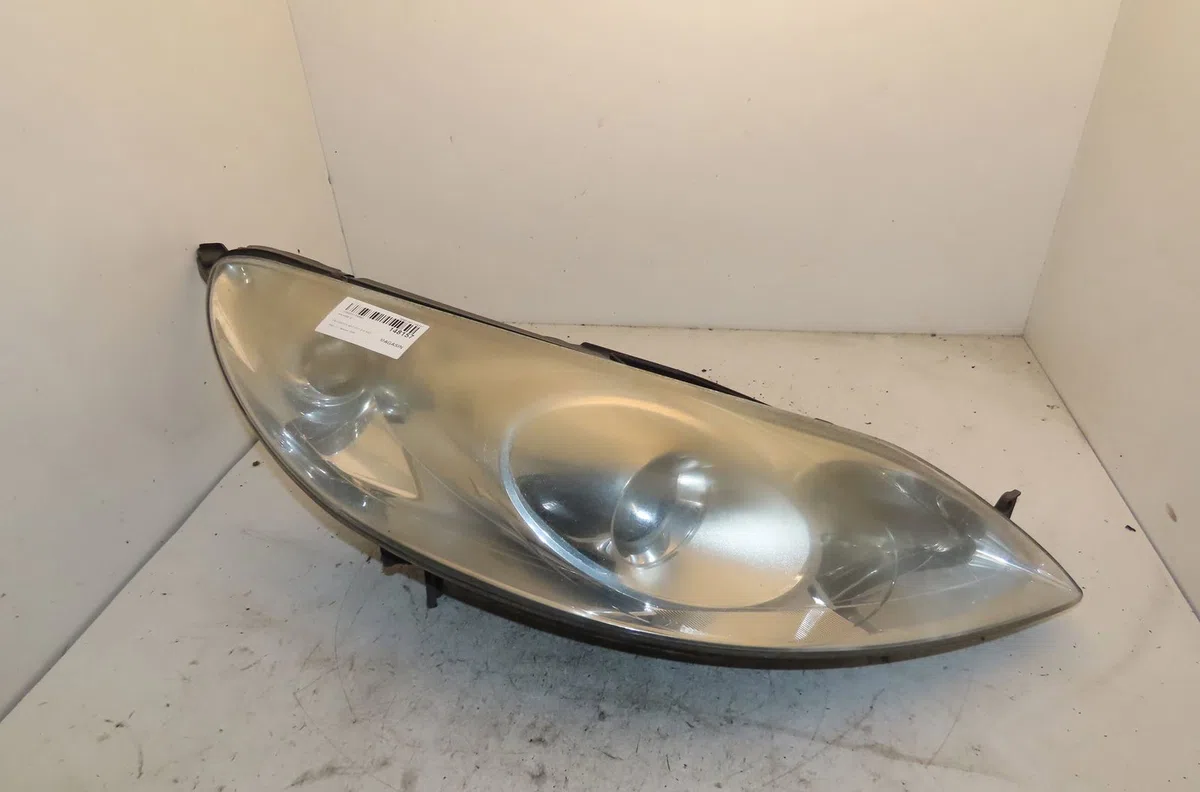Phare droit Peugeot 407 (6D_) 2.0 hdi 135 (6drhrh, 6drhre, 6drhrg, 6drhrj) (2004-2010) 4 portes occasion