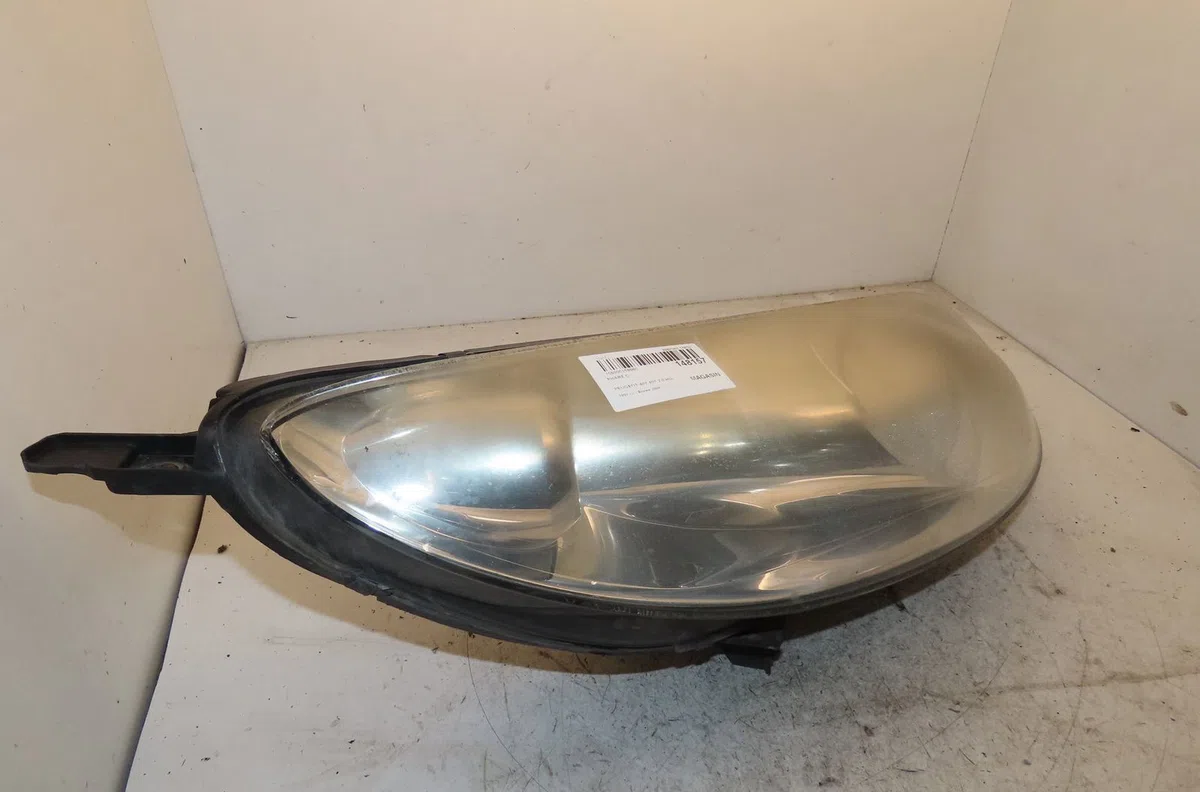 Phare droit Peugeot 407 (6D_) 2.0 hdi 135 (6drhrh, 6drhre, 6drhrg, 6drhrj) (2004-2010) 4 portes occasion
