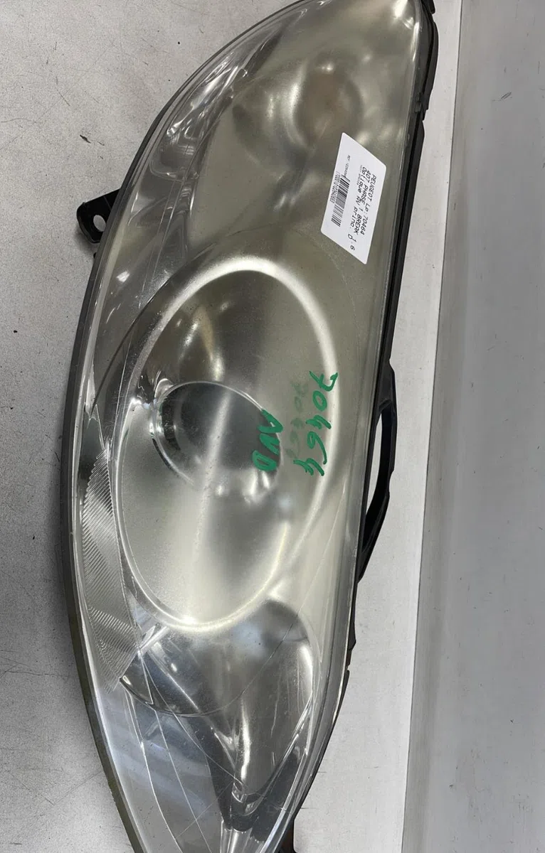 Phare droit Peugeot 407 SW (6E_) 1.6 hdi 110 (2004-2010) 5 portes occasion