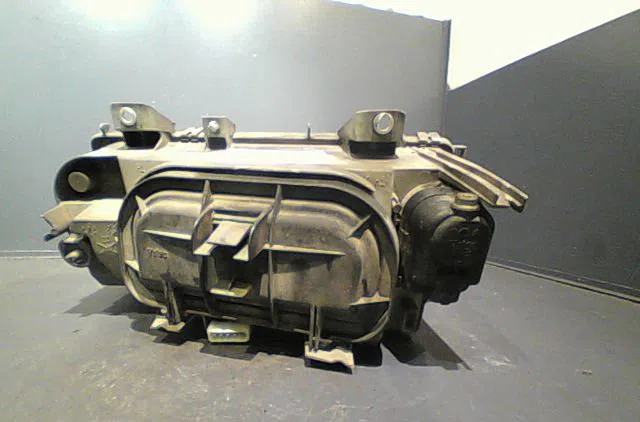 Phare droit Peugeot 806 (221) 2.0 hdi (1999-2002) occasion