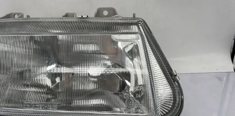 Phare droit PEUGEOT 806 PHASE 2 occasion