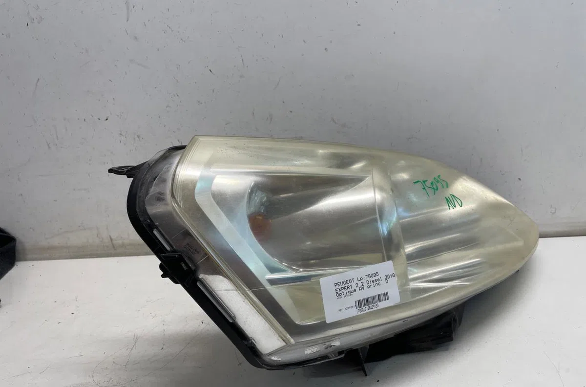 Phare droit Peugeot EXPERT Camionnette (VF3A_, VF3U_, VF3X_) 2.0 hdi 120 (2007) occasion
