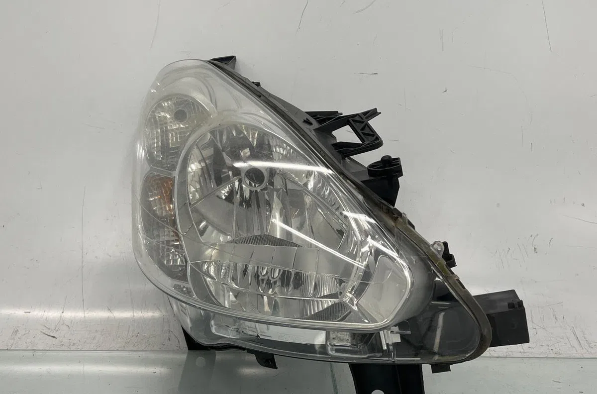 Phare droit PEUGEOT PARTNER 2 PHASE 1 occasion