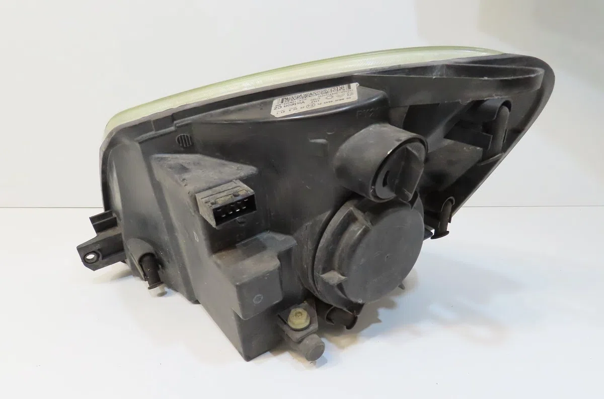 Phare droit Peugeot PARTNER Camionnette-Monospace (5_, G_) 2.0 hdi (2000-2008) 3 portes occasion
