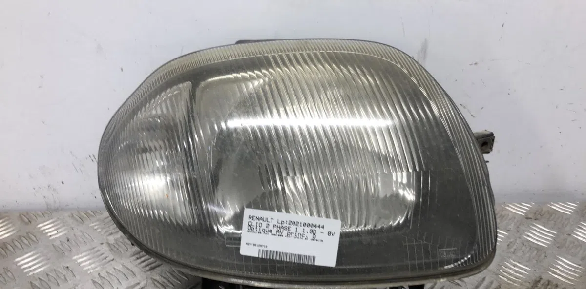 Phare droit RENAULT CLIO 2 PHASE 1 occasion