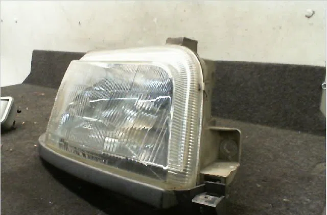Phare droit Renault CLIO I (B-C57_, 5-357_) 1.9 d (b-c-s576, b-c-s57l) (1991-1998) occasion