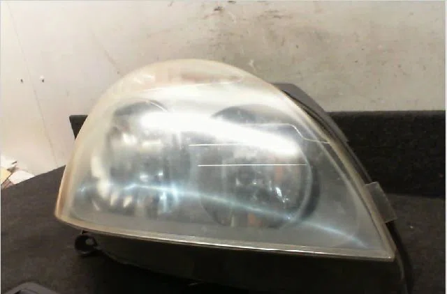 Phare droit Renault CLIO II (BB_, CB_) 1.2 16v (bb05, bb0w, bb11, bb27, bb2t, bb2u, bb2v, cb05,... (2001-2016) 3 portes 