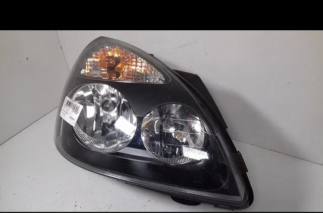 Phare droit Renault CLIO II (BB_, CB_) 1.2 16v (bb05, bb0w, bb11, bb27, bb2t, bb2u, bb2v, cb05,... (2001-2016) 3 portes 