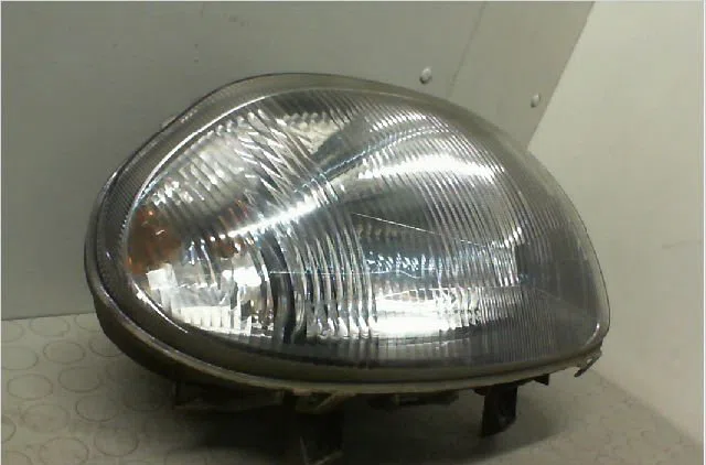 Phare droit Renault CLIO II (BB_, CB_) 1.2 (bb0a, bb0f, bb10, bb1k, bb28, bb2d, bb2h, cb0a,... (1998-2010) 5 portes occa