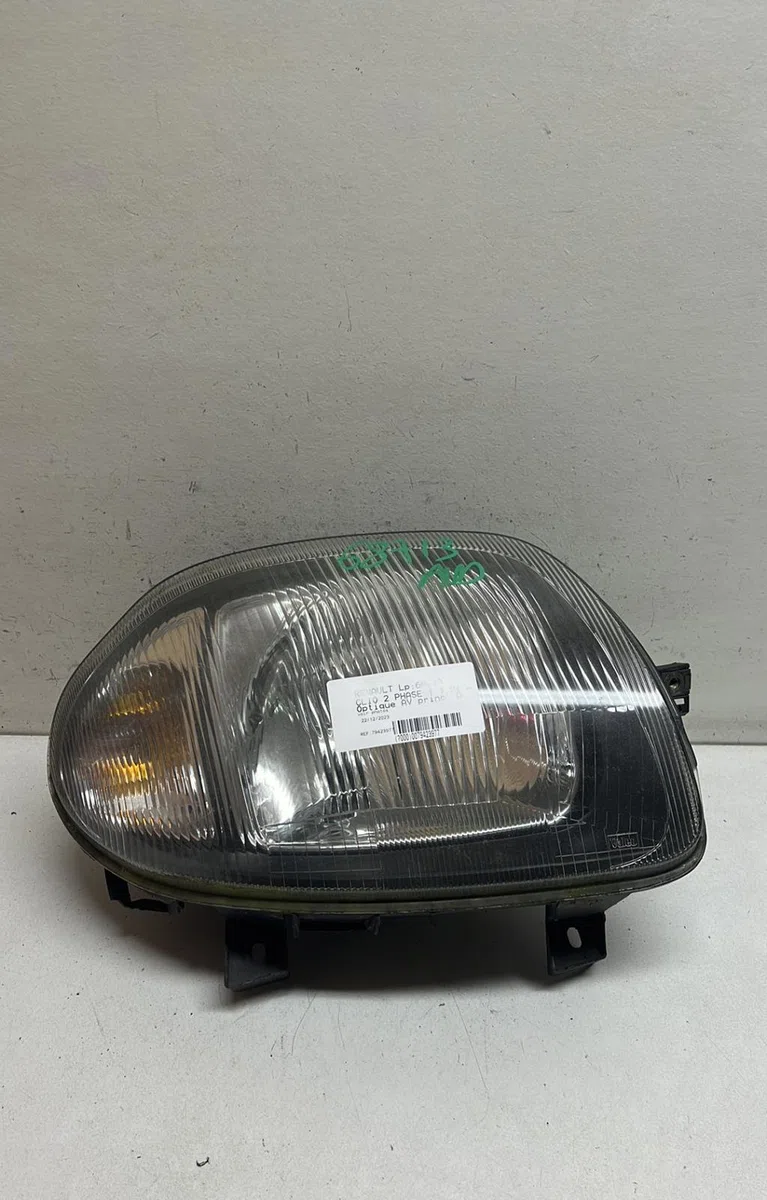 Phare droit Renault CLIO II (BB_, CB_) 1.2 (bb0a, bb0f, bb10, bb1k, bb28, bb2d, bb2h, cb0a,... (1998-2010) 5 portes occa