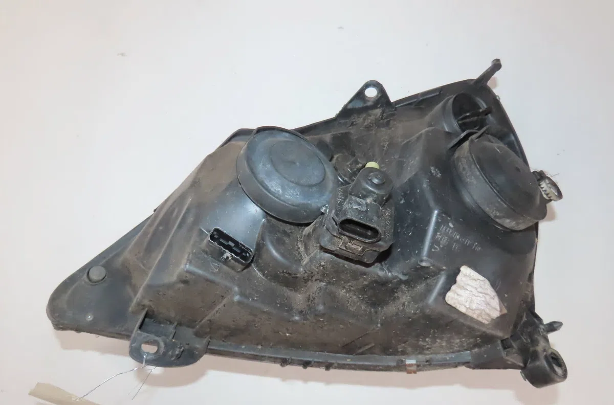 Phare droit Renault CLIO II (BB_, CB_) 1.2 (bb0a, bb0f, bb10, bb1k, bb28, bb2d, bb2h, cb0a,... (1998-2010) 5 portes occa