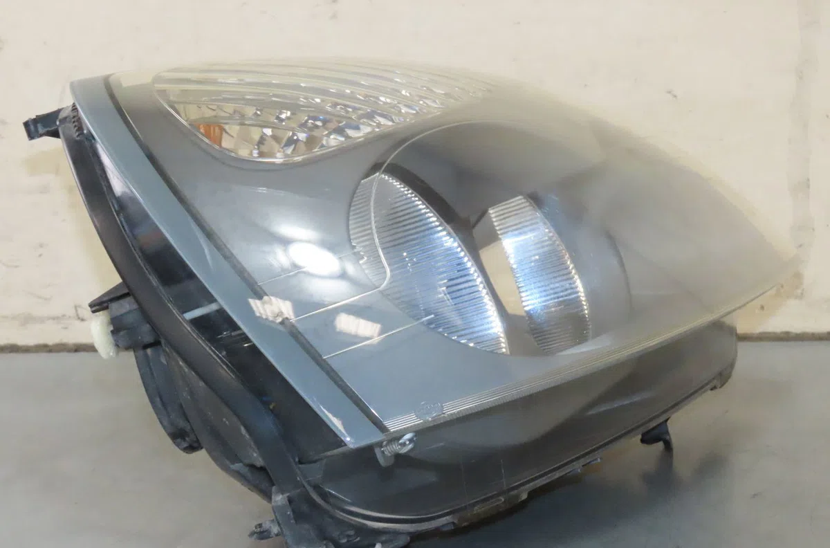 Phare droit Renault CLIO II (BB_, CB_) 1.5 dci (2003-2005) occasion