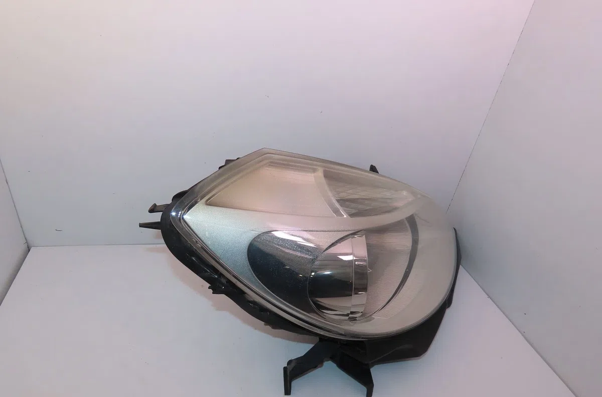 Phare droit Renault CLIO III (BR0-1, CR0-1) 1.4 16v (2005-2012) occasion