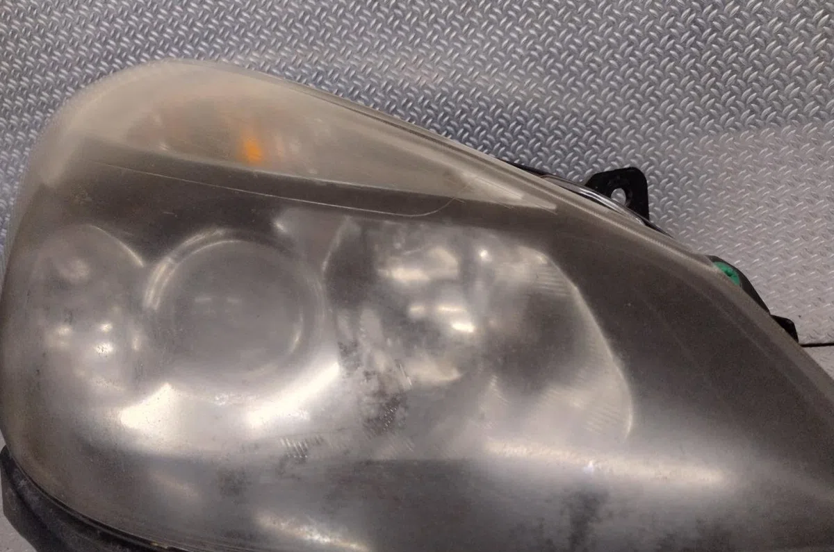 Phare droit Renault CLIO III (BR0-1, CR0-1) 1.5 dci (br17, cr17) (2005-2012) 5 portes occasion