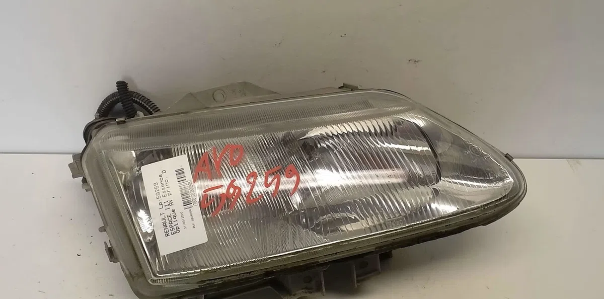 Phare droit Renault ESPACE III (JE0_) 2.0 16v (je0n, je0l, je02) (1998-2002) occasion
