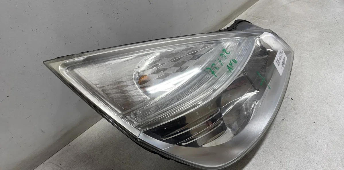 Phare droit Renault ESPACE IV (JK0-1_) 2.0 dci (jk02, jk03) (2006) 5 portes occasion