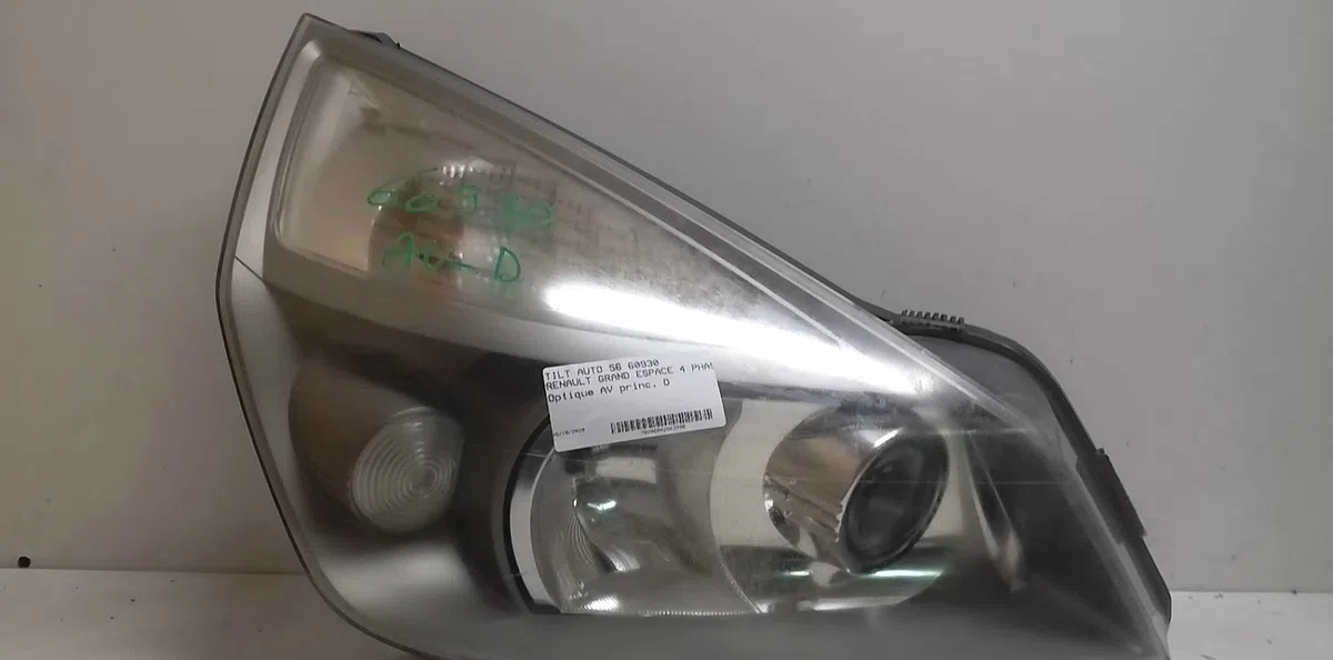 Phare droit Renault ESPACE IV (JK0-1_) 3.5 v6 (jk00, jk0f, jk0p, jk0s, jk0w) (2002) occasion
