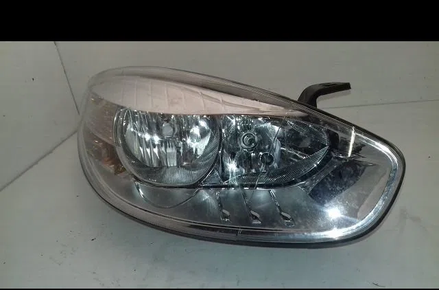 Phare droit Renault FLUENCE (L3_) 1.5 dci (l30a) (2010) occasion