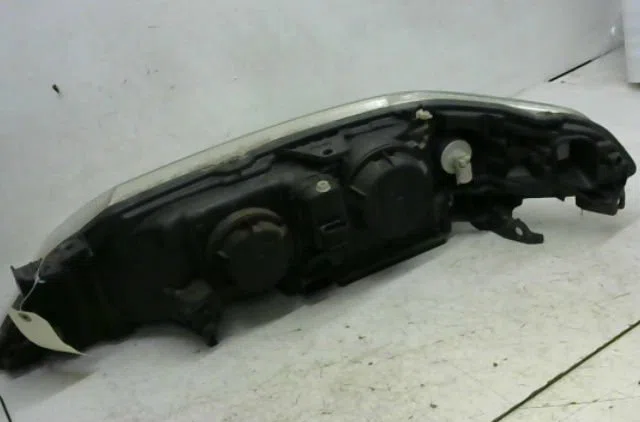 Phare droit Renault LAGUNA II (BG0-1_) 1.6 16v (bg0a, bg0l) (2001-2005) occasion