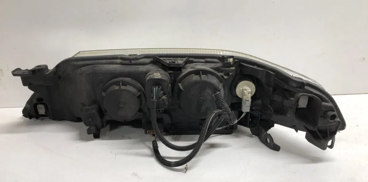 Phare droit Renault LAGUNA II (BG0-1_) 1.8 16v (bg04, bg0b, bg0c, bg0v) (2001-2005) occasion
