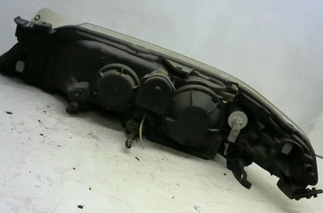 Phare droit Renault LAGUNA II (BG0-1_) 2.0 16v turbo (bg0s, bg1l, bg1m) (2003-2005) occasion