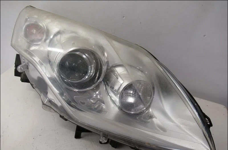 Phare droit Renault LAGUNA III Grandtour (KT0-1) 2.0 dci (kt01, kt08, kt09, kt0k, kt12, kt1d, kt1w) (2007-2015) 5 portes