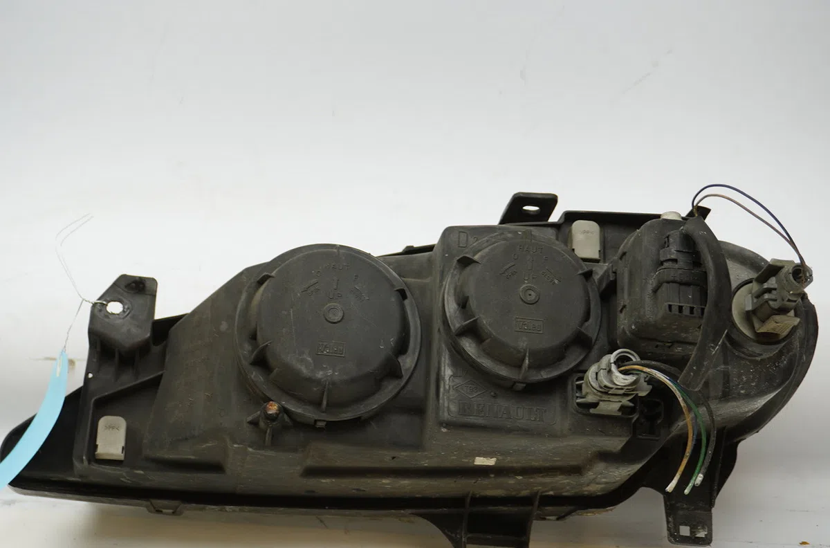 Phare droit Renault MEGANE I Break (KA0-1_) 1.9 dci (ka05, ka1f) (2001-2003) occasion