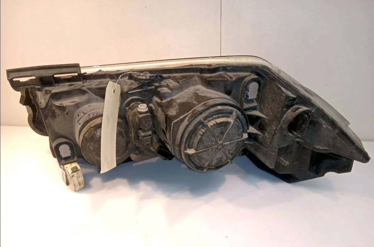 Phare droit Renault MEGANE II (BM0-1_, CM0-1_) 1.9 dci (2005-2009) occasion