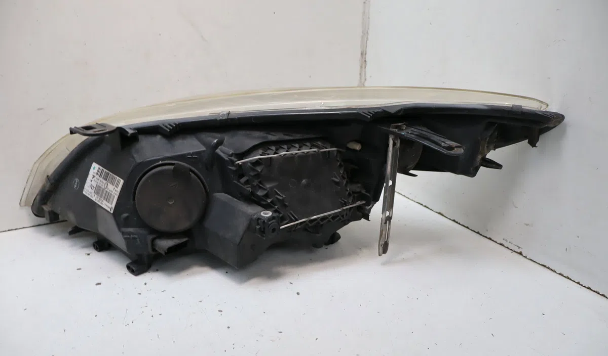 Phare droit Renault MEGANE III 3-5 portes (BZ0-1_, B3_) 1.5 dci (2009) 5 portes occasion