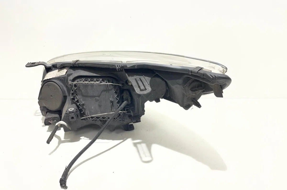 Phare droit Renault MEGANE III 3-5 portes (BZ0-1_, B3_) 1.5 dci (bz09, bz0d, bz1w, bz29, bz14) (2009) 5 portes occasion