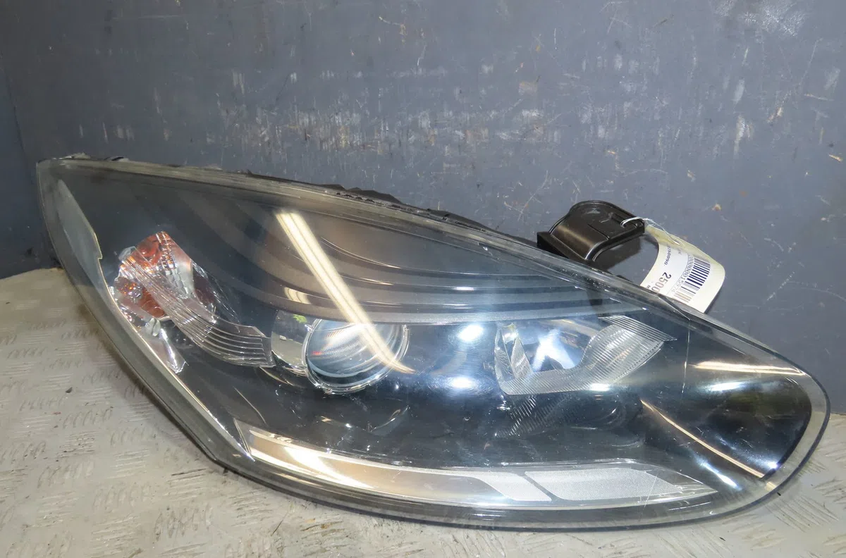 Phare droit Renault MEGANE III Coupé (DZ0-1_) 1.2 tce (dz16, dz28) (2013-2015) occasion