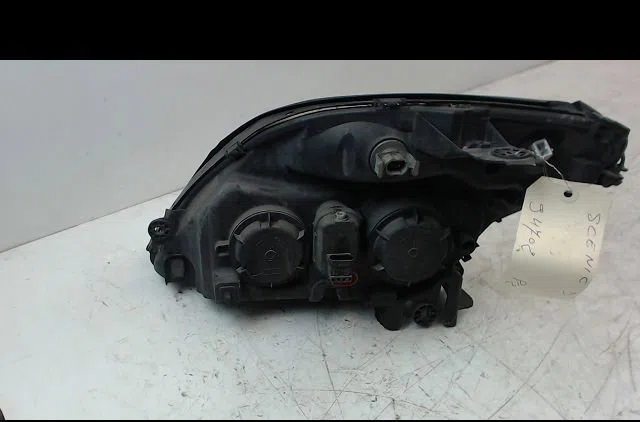 Phare droit RENAULT MEGANE occasion