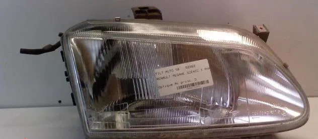 Phare droit Renault MEGANE Scenic (JA0-1_) 1.6 e (ja0f) (1996-1999) occasion