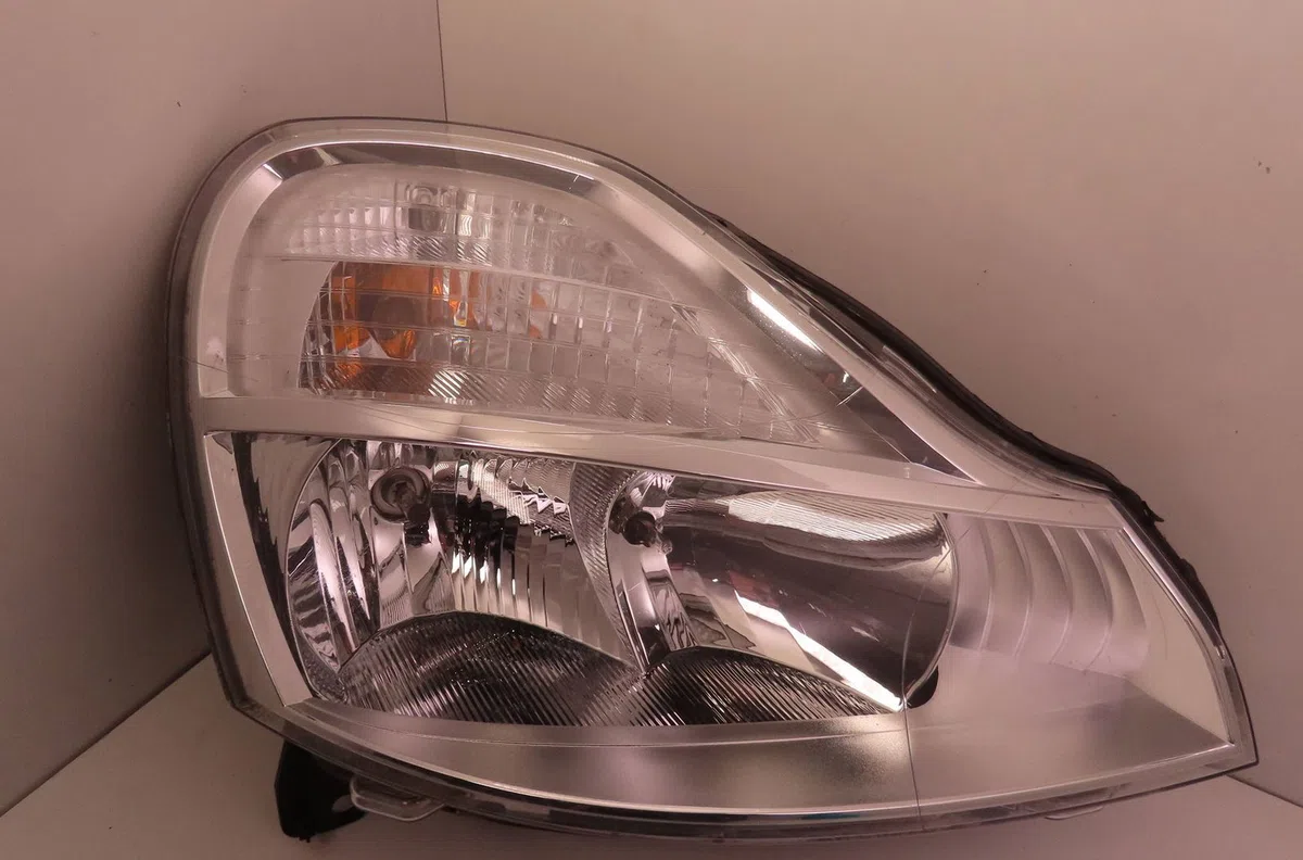 Phare droit Renault MODUS - GRAND MODUS (F-JP0_) 1.2 (jp0s) (2004) occasion