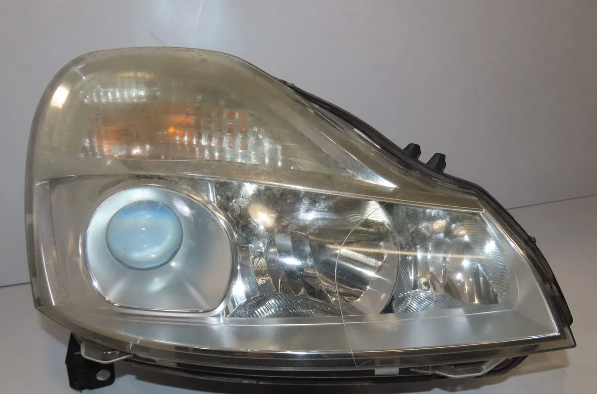 Phare droit Renault MODUS - GRAND MODUS (F-JP0_) 1.6 (jp03, jp0b, jp0u, jp0y, jp1g) (2004) occasion