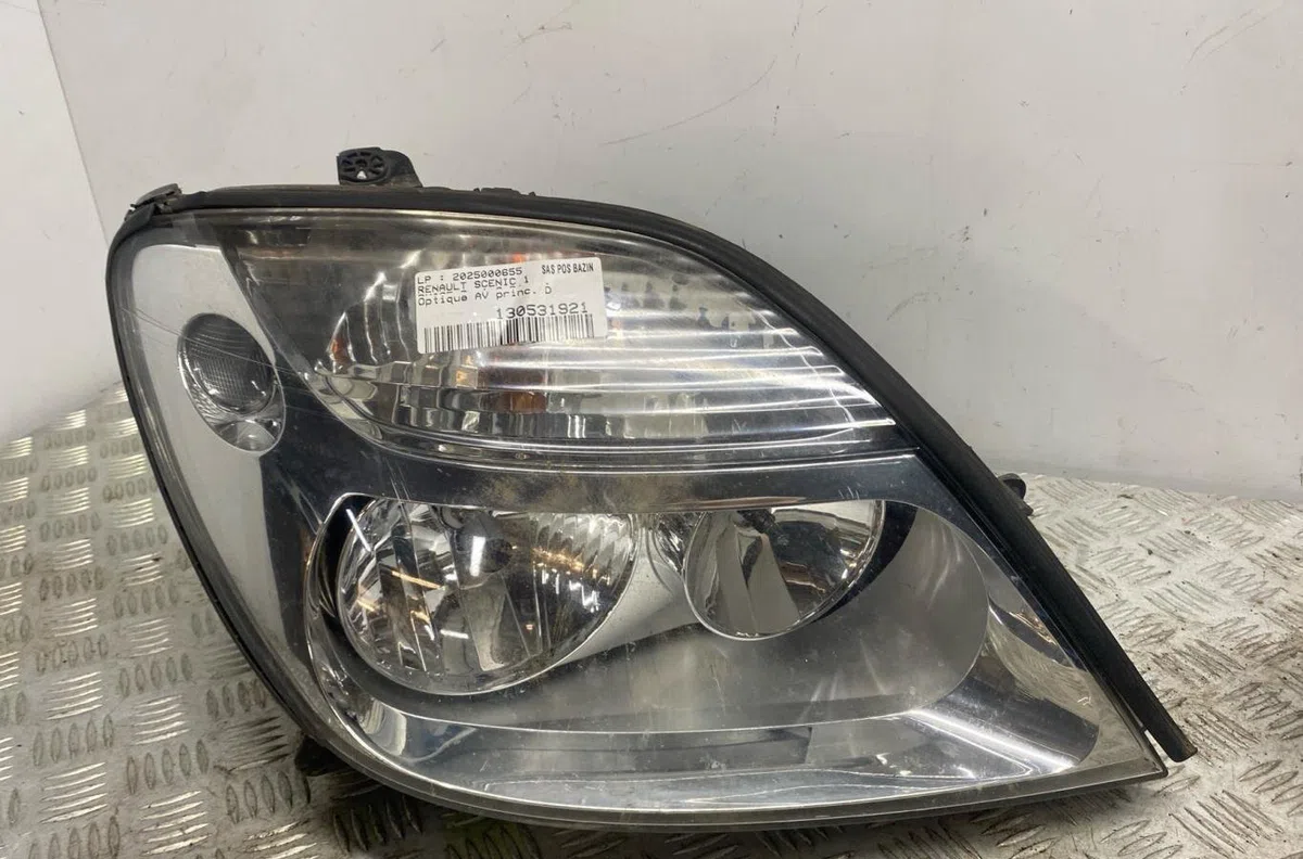 Phare droit RENAULT SCENIC 1 PHASE 2 occasion