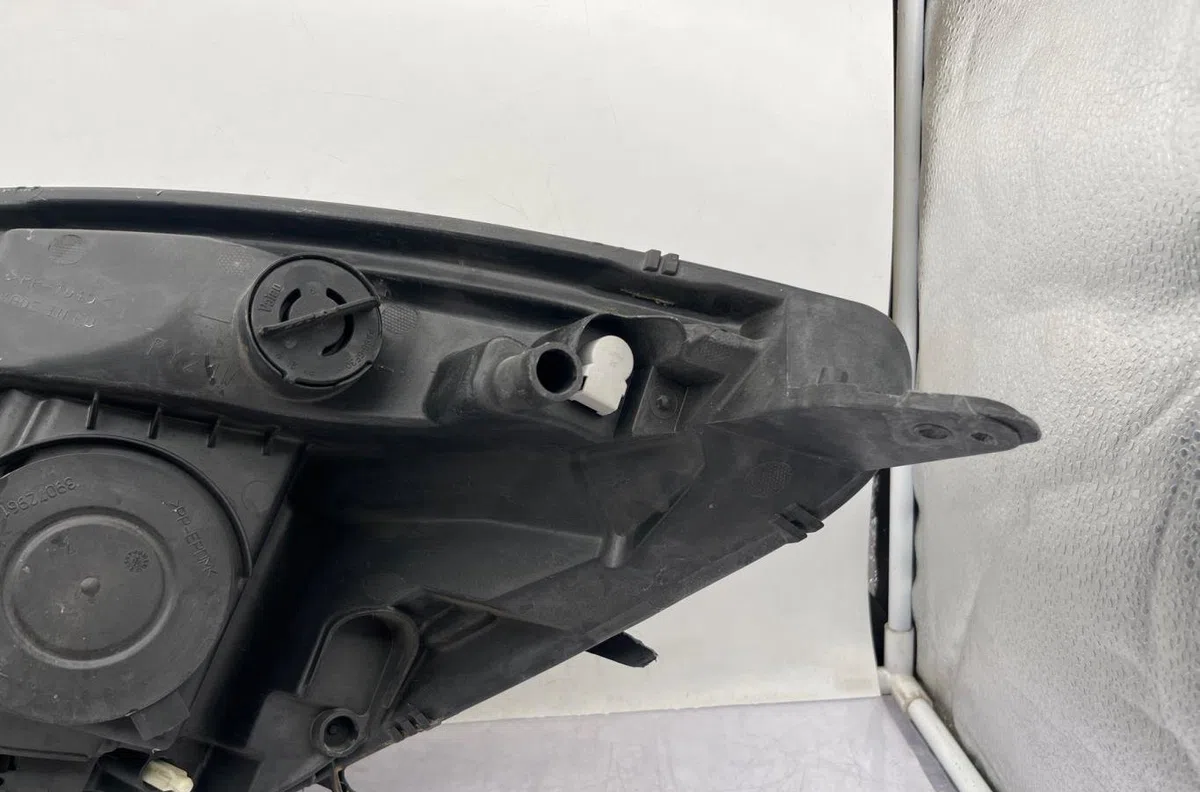 Phare droit RENAULT SCENIC 3 PHASE 3 occasion